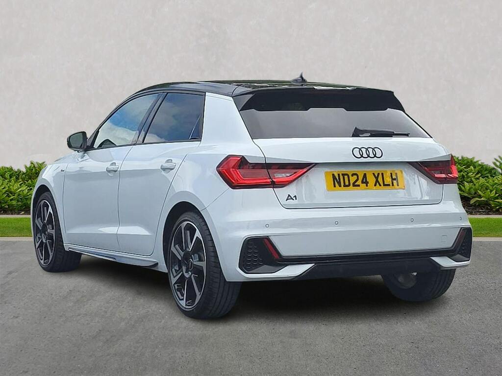 Audi A1 1.0 Tfsi 30 Black Edition Sportback Man ND24XLH White #2