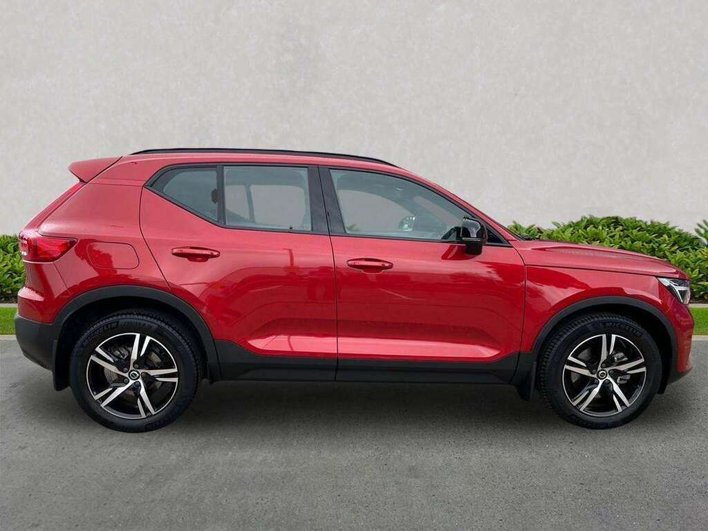Volvo XC40 2.0 B4p Plus Dark Awd Red #3