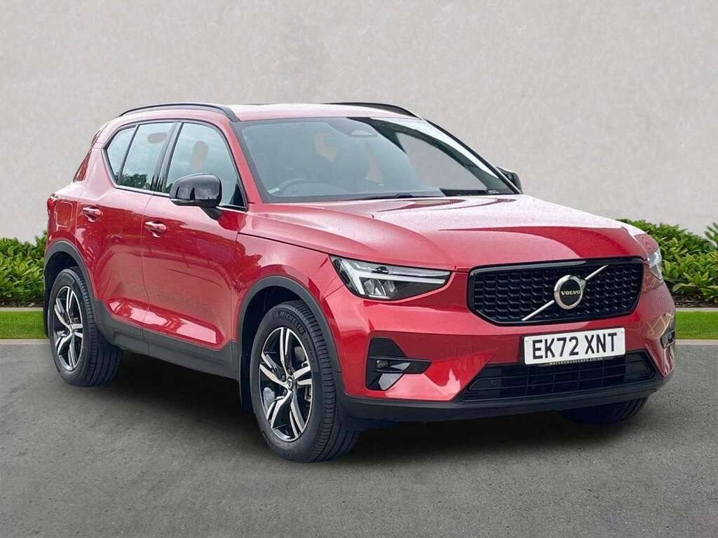 Volvo XC40 2.0 B4p Plus Dark Awd Red