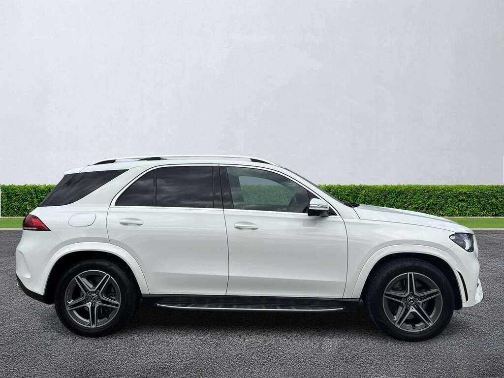 Mercedes-Benz GLE Class Gle 300D 4Matic Amg Line Premium 9G-tronic White #3