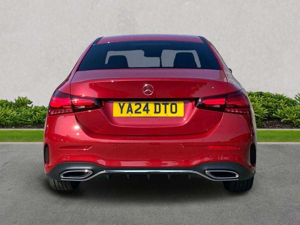 Mercedes-Benz A Class A180 Amg Line Executive YA24DTO Red #4