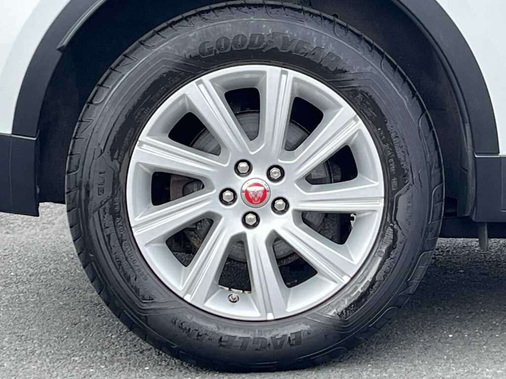 Jaguar E-Pace 2.0D S White #6
