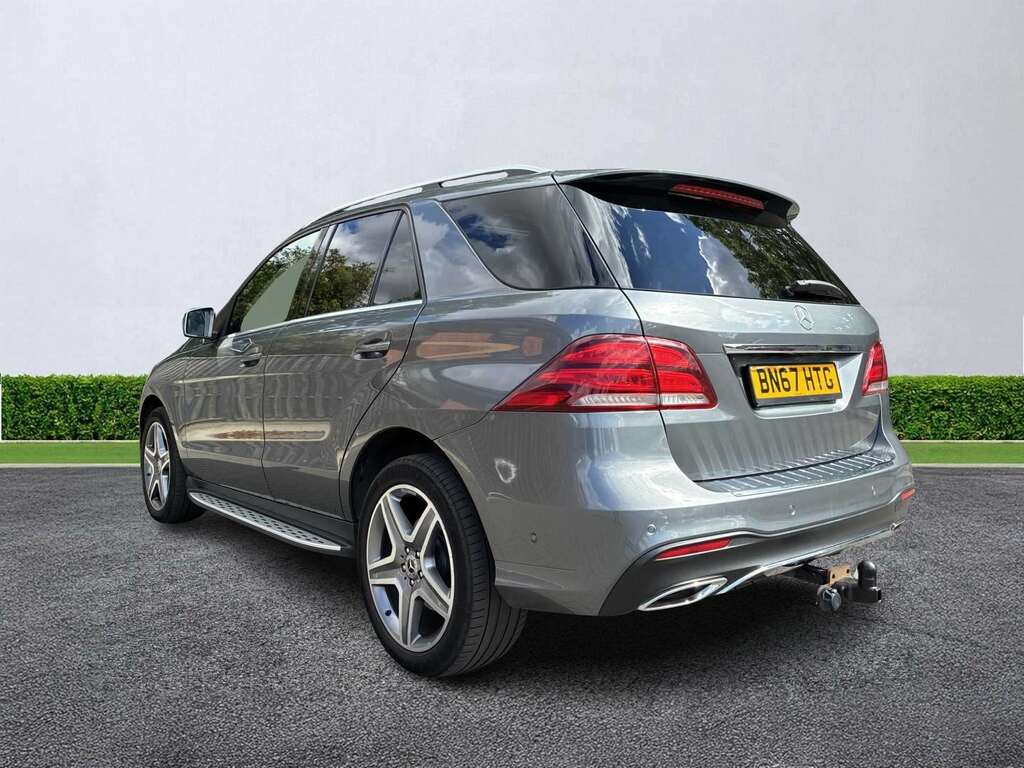 Mercedes-Benz GLE Class Gle 250D 4Matic Amg Line Premium 9G-tronic Grey #2