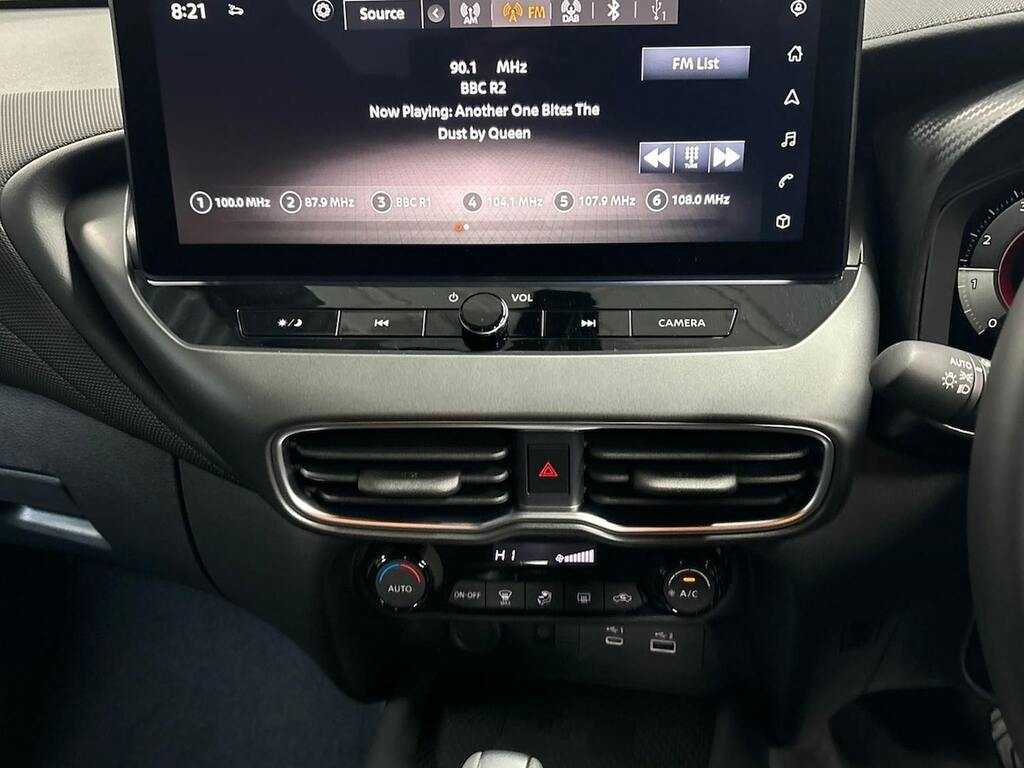 Nissan Juke 1.6 Hybrid 143Hp N-connecta WK26ZNR White #13