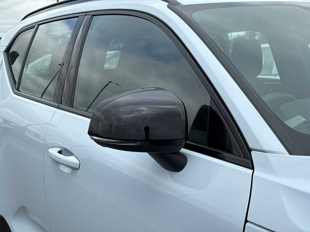 Volvo XC40 2.0 B3p Plus Dark LR74HAU Blue #6