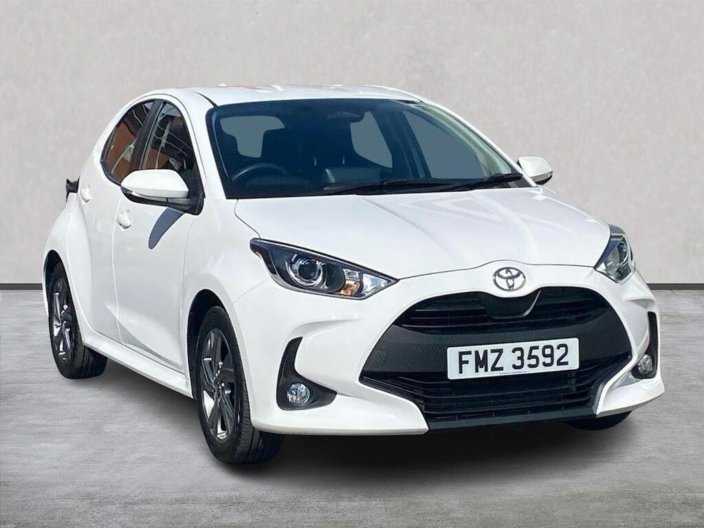 Toyota Yaris 1.5 Vvt-h Icon Hatchback Hybrid E-cvt E White