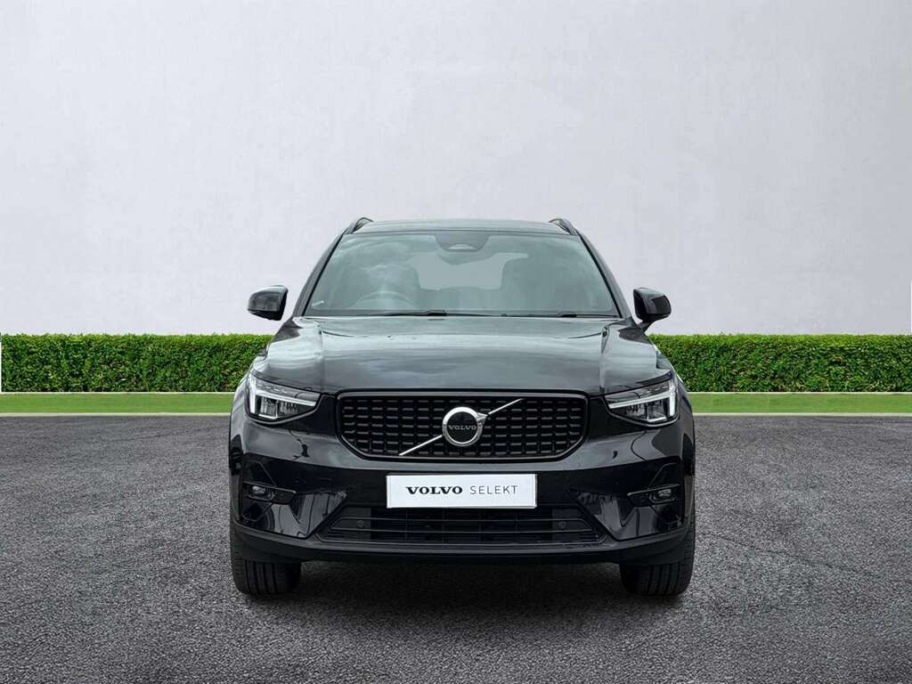 Volvo XC40 2.0 B3p Plus Dark YO24GYR Black #2