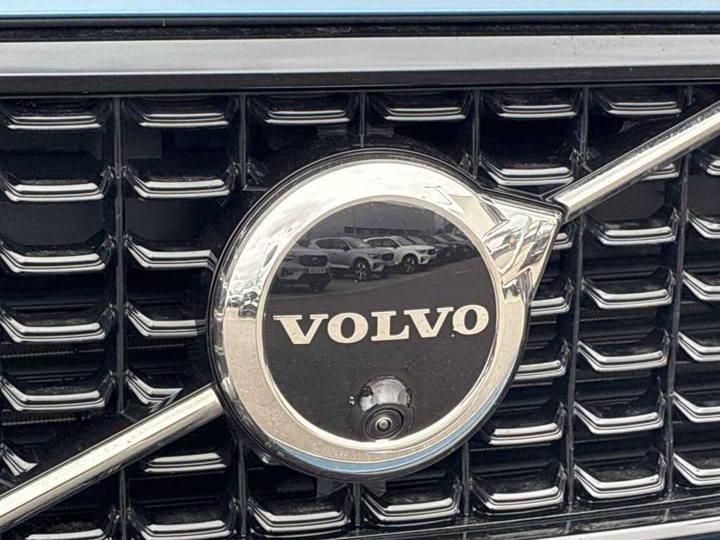 Volvo XC40 2.0 B4p Plus Dark SB73NWN Blue #5
