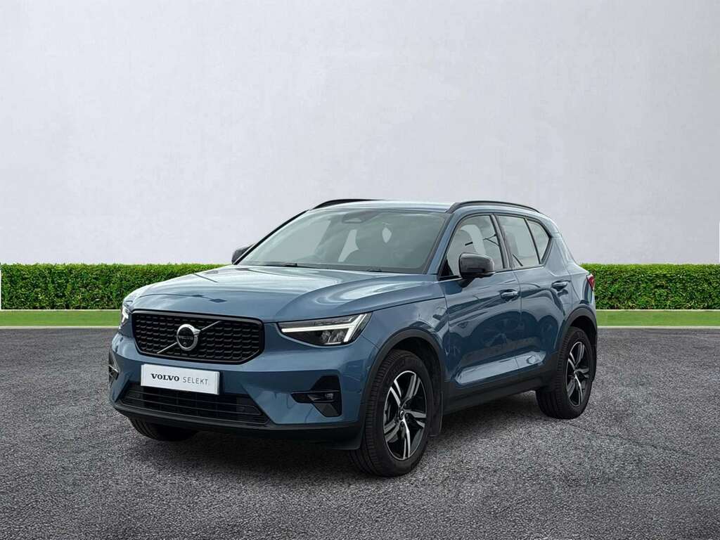Volvo XC40 2.0 B4p Plus Dark SB73NWN Blue #3