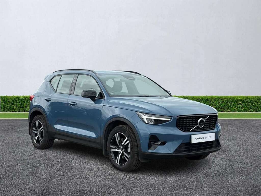 Volvo XC40 2.0 B4p Plus Dark SB73NWN Blue