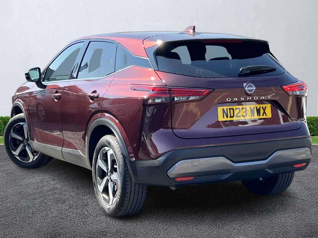 Nissan Qashqai 1.3 Dig-t Mh N-connecta ND23WWX Red #2