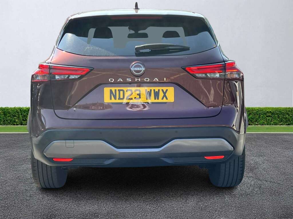 Nissan Qashqai 1.3 Dig-t Mh N-connecta ND23WWX Red #4