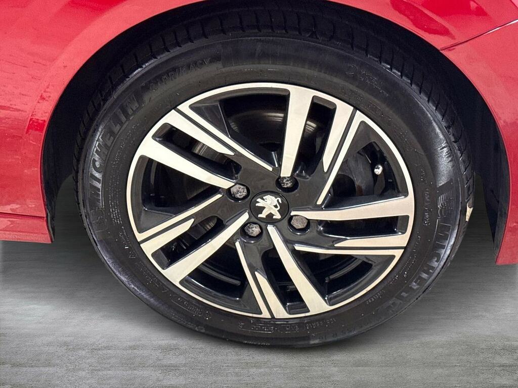 Peugeot 208 1.2 Puretech Allure Premium Hatchback MW23LNJ Red #6