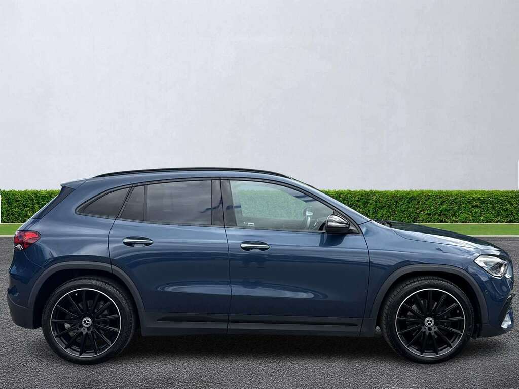 Mercedes-Benz GLA Class Gla 220D 4Matic Amg Line Prem Night Ed KP23YWG Blue #3
