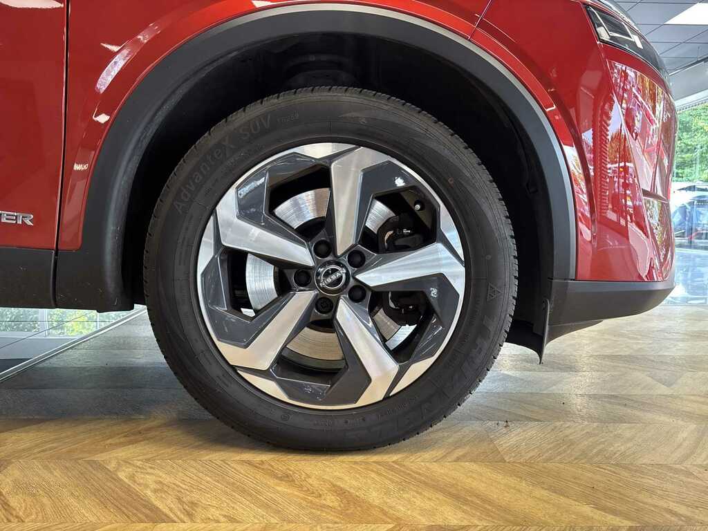 Nissan Qashqai 1.5 E-power Acenta Premium NG72VMD Red #6