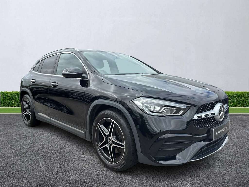 Mercedes-Benz GLA Class Gla 180 Amg Line Premium Black