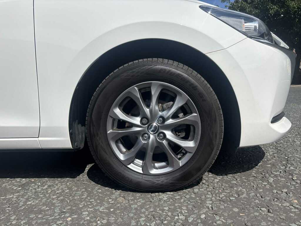 Mazda 2 1.5 Skyactiv G 75 Se-l NG22CWY White #6