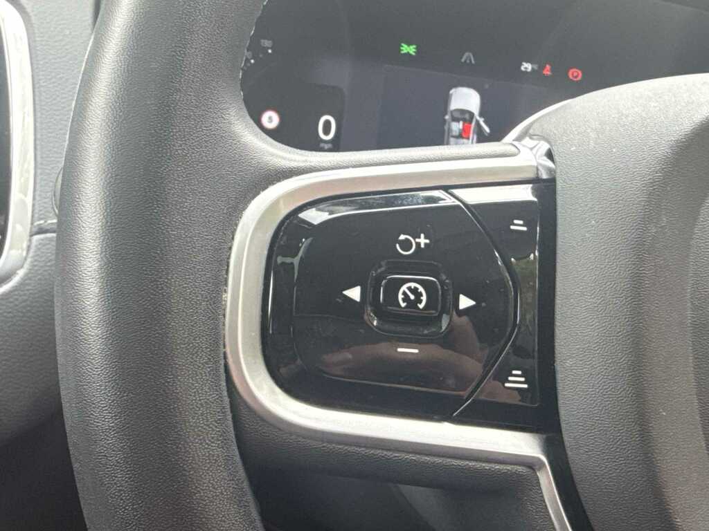 Volvo XC90 T8 Recharge R-design 455Bhp Sunroof,22alloys,cli Black #27