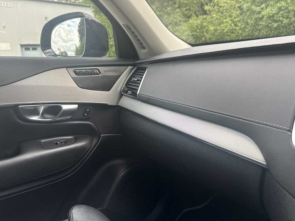 Volvo XC90 T8 Recharge R-design 455Bhp Sunroof,22alloys,cli Black #34