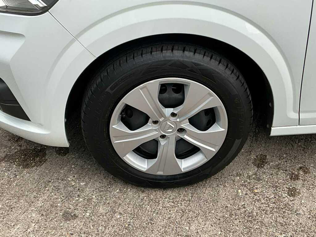 Dacia Sandero 1.0 Sce Essential ME21FPK White #6