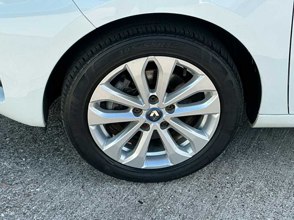 Renault Zoe 100Kw I Iconic R135 50Kwh Rapid Charge White #6