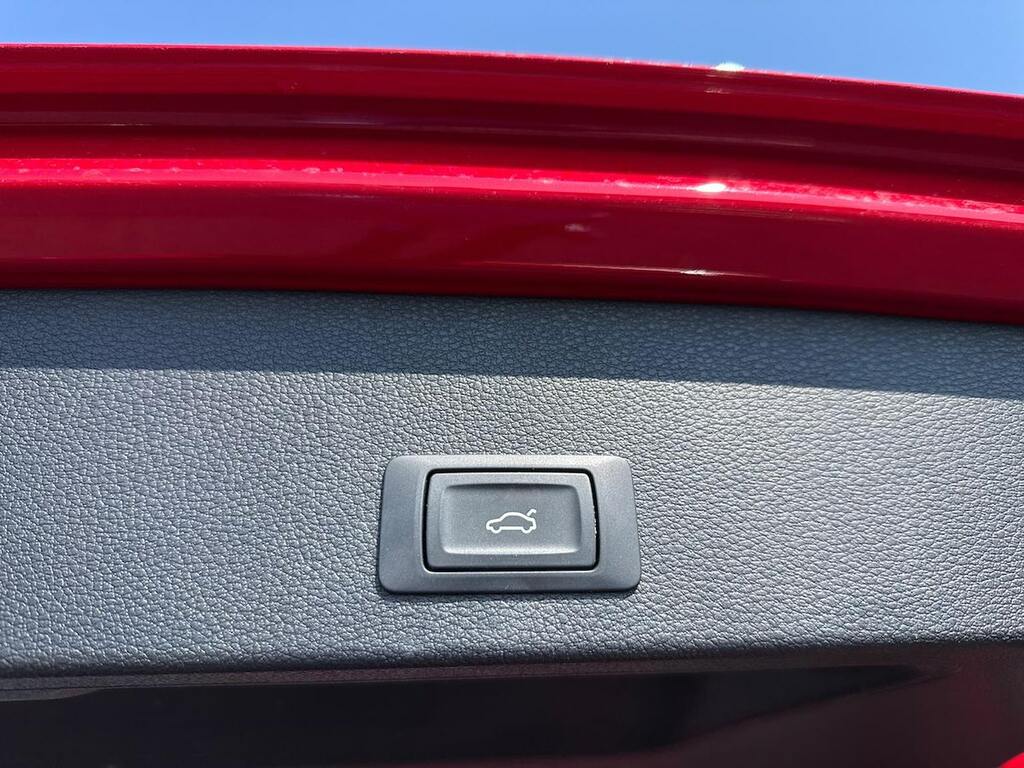 Audi Q2 1.6 Tdi 30 S Line Suv Euro 6 S VK19LZJ Red #2