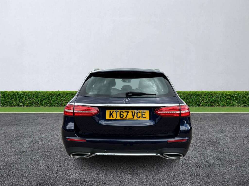 Mercedes-Benz E Class E220d Amg Line 9G-tronic Blue #4