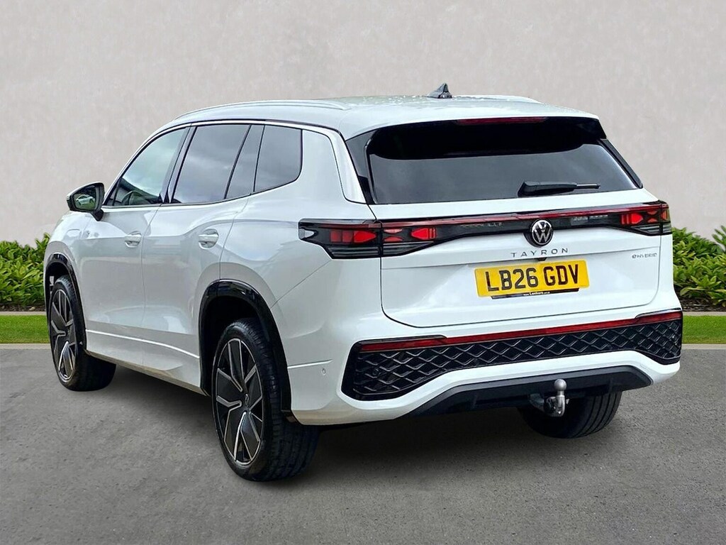 Volkswagen Tayron 1.5 Tsi Ehybrid 19.7Kwh R-line Suv Plug White #3