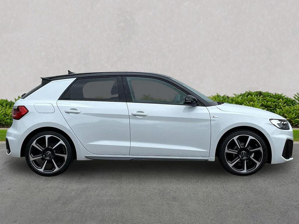 Audi A1 1.0 Tfsi 25 Black Edition Sportback S T SD26KXZ White #3