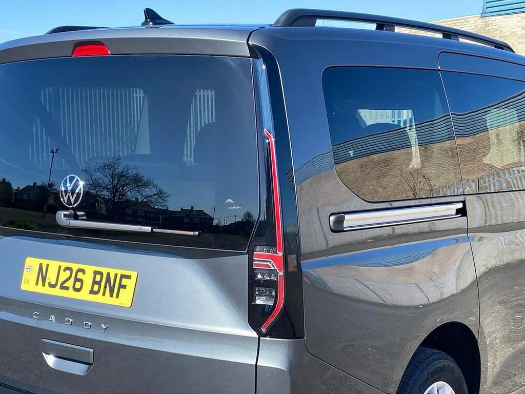 Volkswagen Caddy Maxi Life 2.0 Tdi Life Mpv Dsg Euro 6 Ss 122 White #23