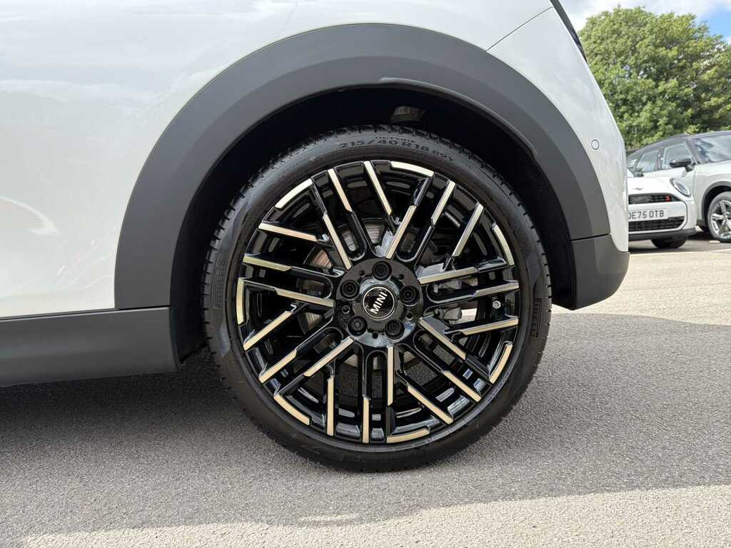 Mini Hatch 2.0 S Exclusive DF75JAO White #6
