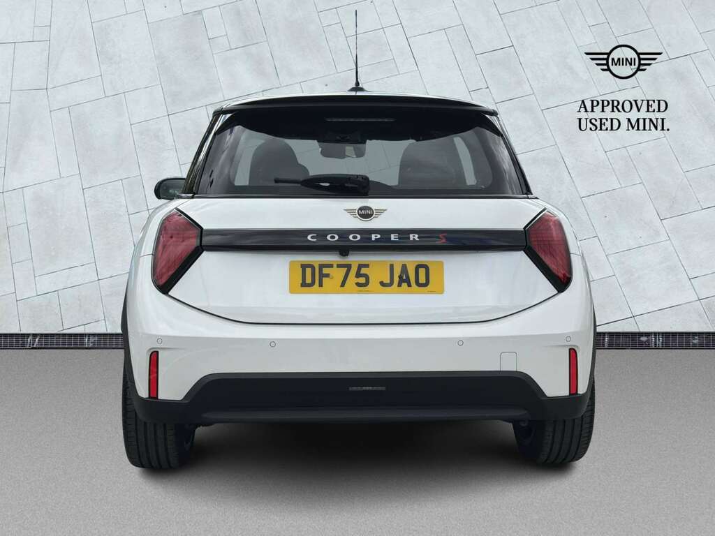 Mini Hatch 2.0 S Exclusive DF75JAO White #4