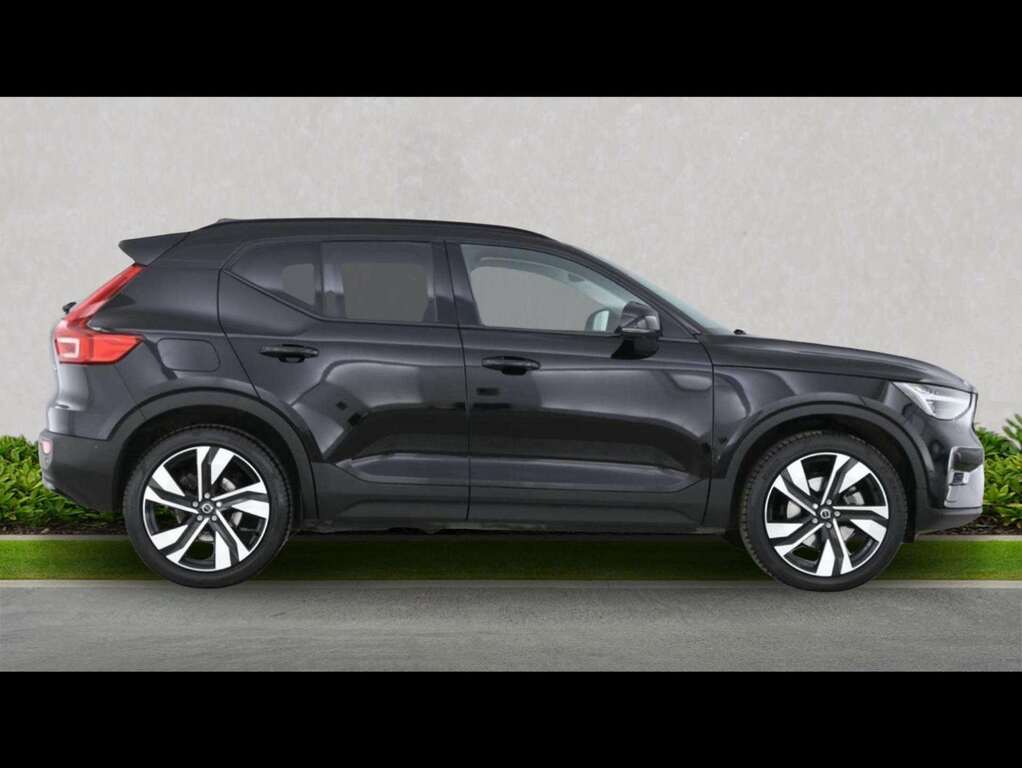 Volvo XC40 2.0 B3p Ultra Dark OY75XCO Black #3