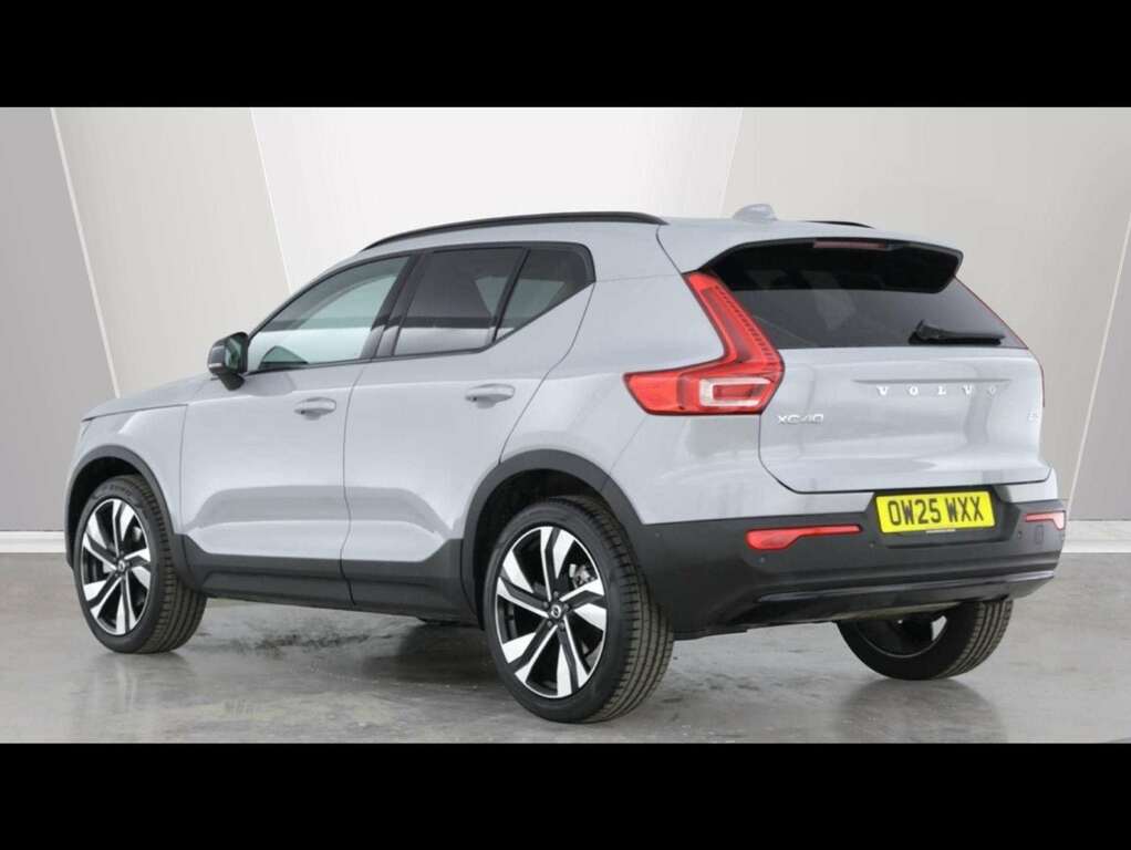 Volvo XC40 2.0 B3p Ultra Dark Grey #2