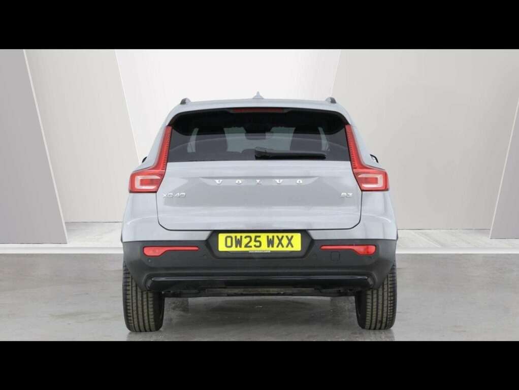 Volvo XC40 2.0 B3p Ultra Dark Grey #4