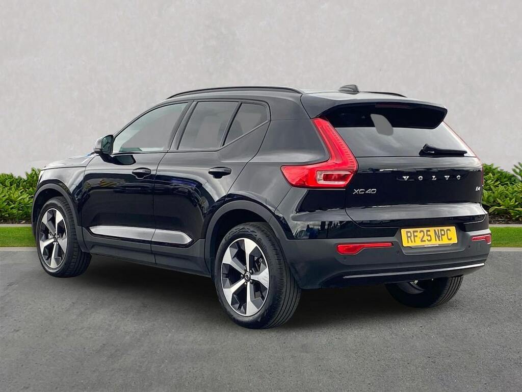Volvo XC40 2.0 B4p Plus Dark RF25NPC Black #2