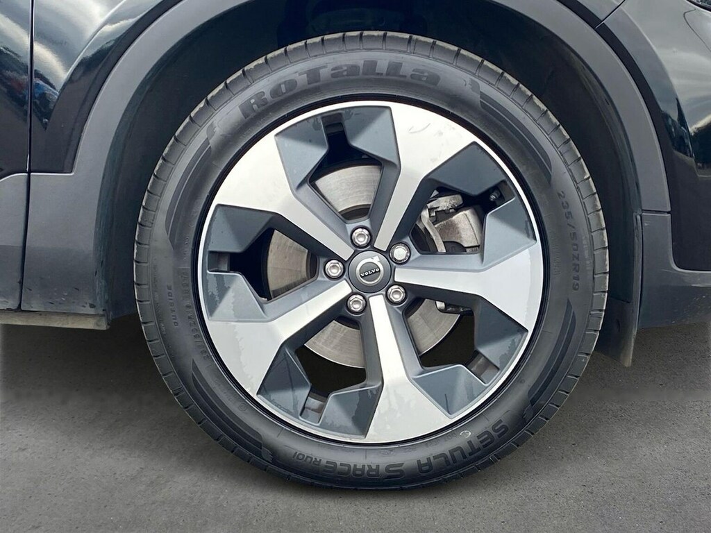 Volvo XC40 2.0 B4p Plus Dark RF25NPC Black #6