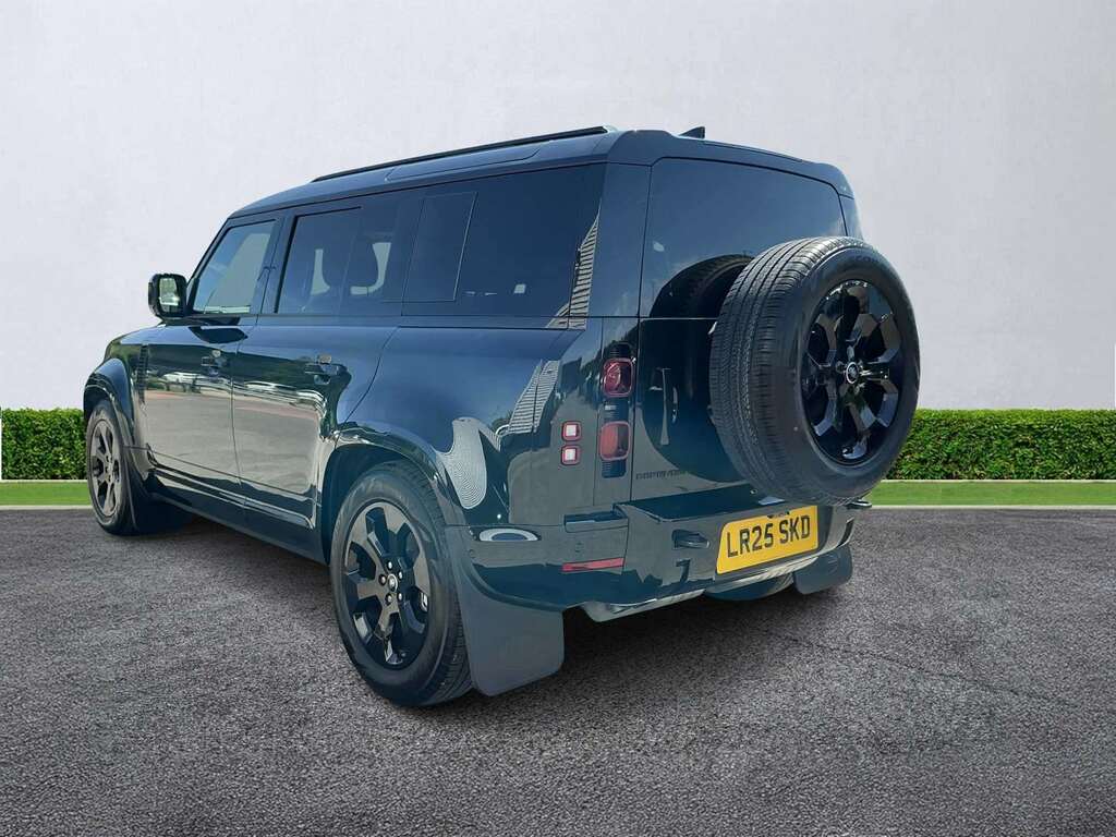 Land Rover Defender 110 3.0 D250 X-dynamic Se 110 Black #2