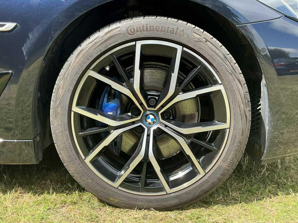 BMW 5 Series 530E M Sport DS24FFZ Black #6