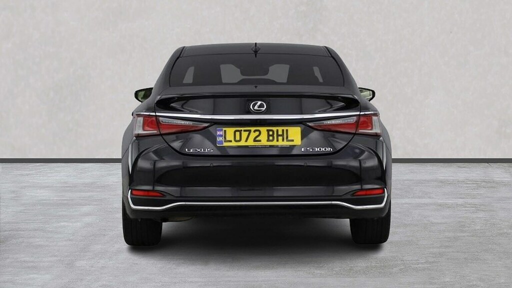 Lexus ES 300H 2.5 Cvt Premium Edition Black #4