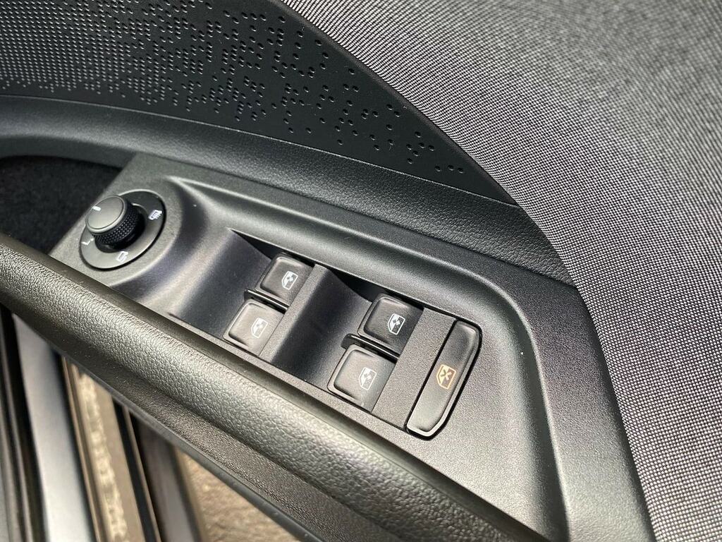 Skoda ENYAQ 62Kwh 60 Silver #21