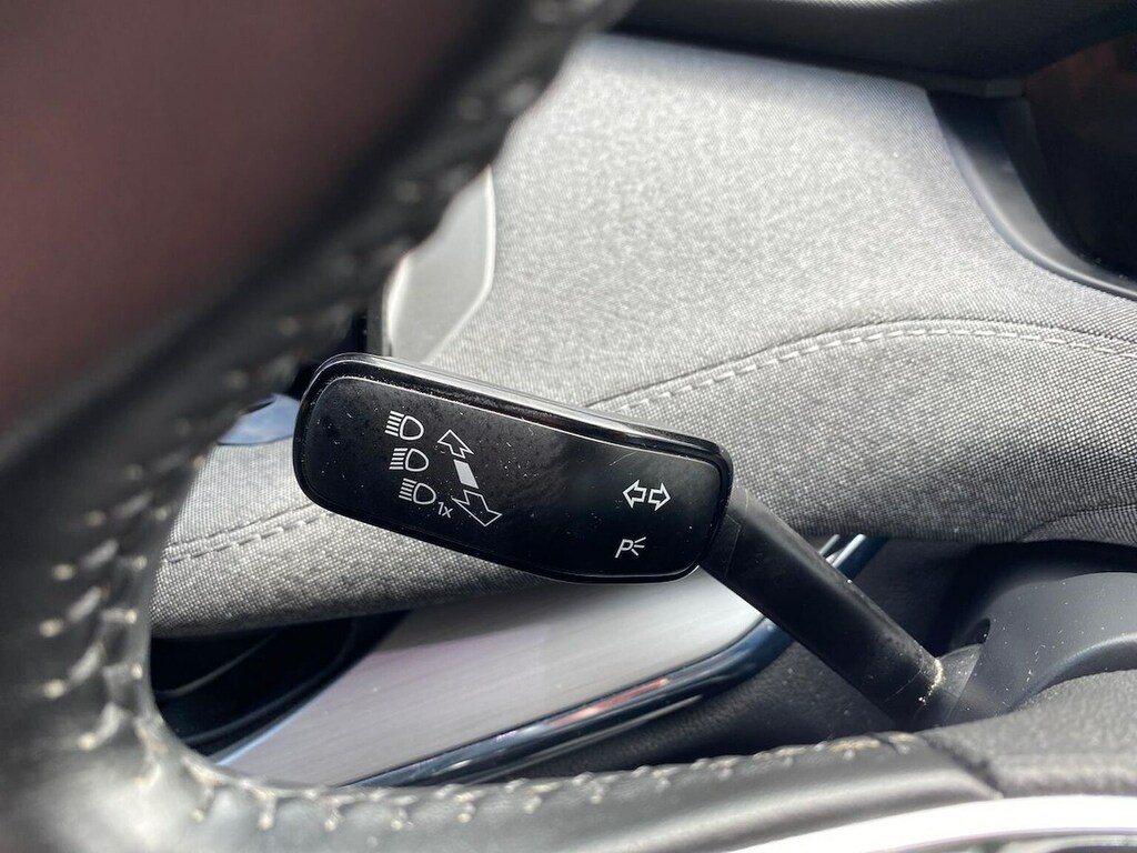 Skoda ENYAQ 62Kwh 60 Silver #24