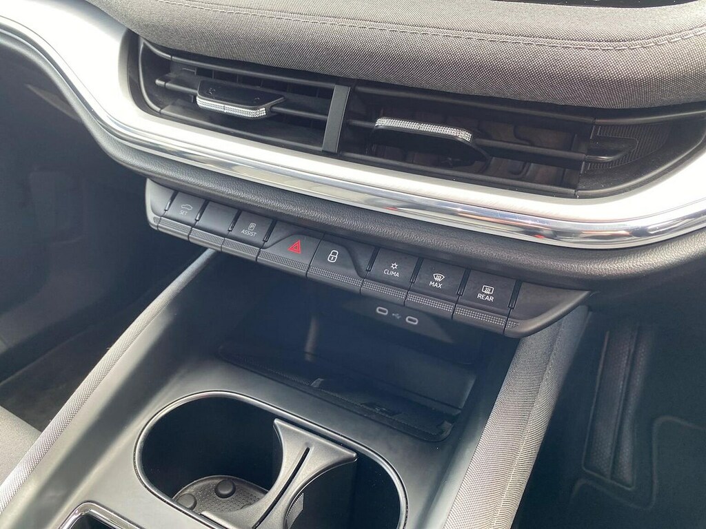 Skoda ENYAQ 62Kwh 60 Silver #12