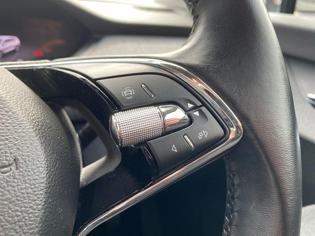 Skoda ENYAQ 62Kwh 60 Silver #23