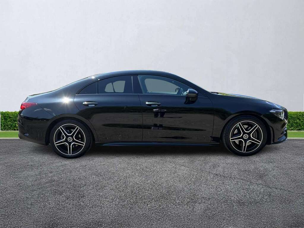 Mercedes-Benz CLA Class Cla 200 Amg Line Premium Tip Black #3