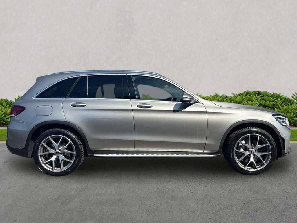 Mercedes-Benz GLC Class Glc 300 4Matic Amg Line Premium Plus 9G-tronic Silver #3