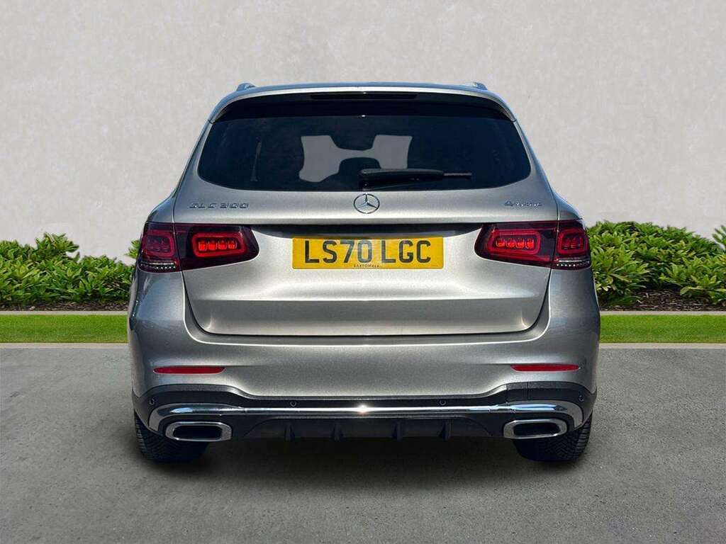 Mercedes-Benz GLC Class Glc 300 4Matic Amg Line Premium Plus 9G-tronic Silver #4