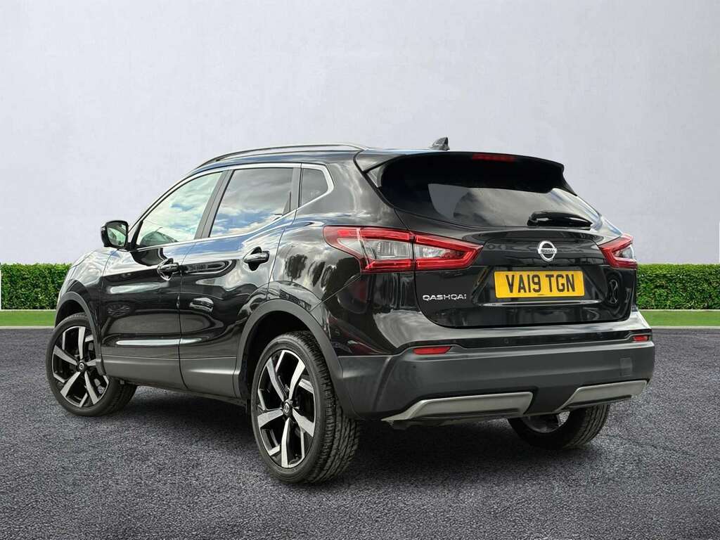 Nissan Qashqai 1.3 Dig-t Tekna VA19TGN Black #2