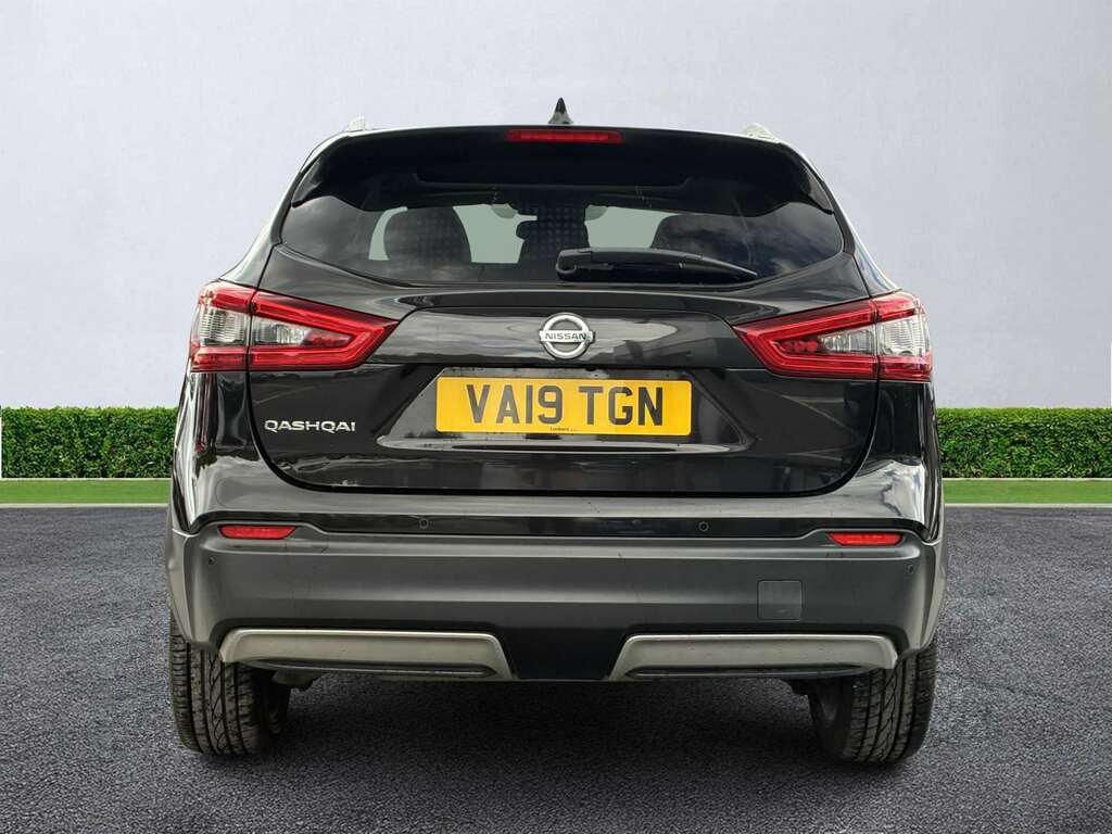 Nissan Qashqai 1.3 Dig-t Tekna VA19TGN Black #4