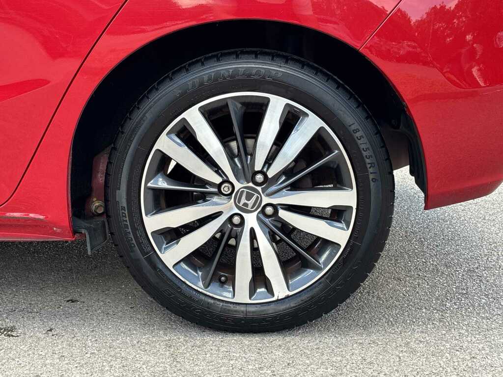 Honda Jazz 1.3 I-vtec Ex Navi Cvt Red #6